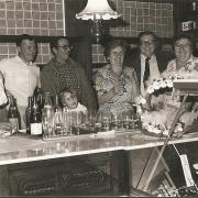 opening nieuwe winkel (bakkerij Snauwaert) 1984